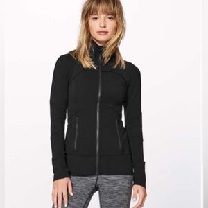 Lululemon Contour Jacket Size 8 in Black